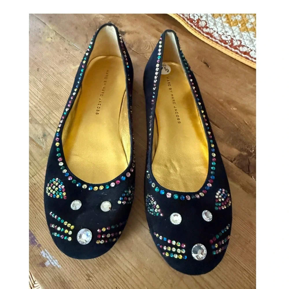 Marc‎ by Marc Jacobs Black Suede Rhinestone Cat Face Ballet Flats Size 37.5